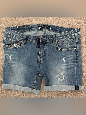 Vigoss Women's Light Blue Distressed Boyfriend Denim Shorts